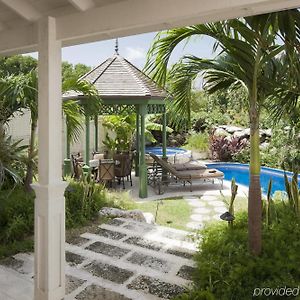 Garden Pool Park Two-Bedroom Suite